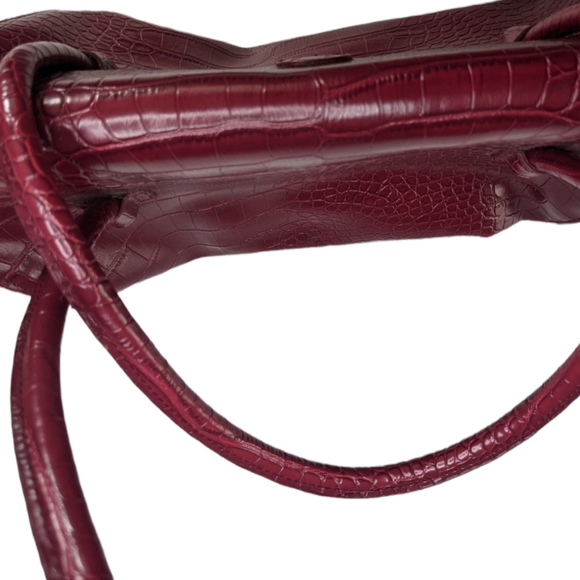 Disney Red Croc Embossed Shoulder Bag with ID Wallet ❤️ - Picture 6 of 13